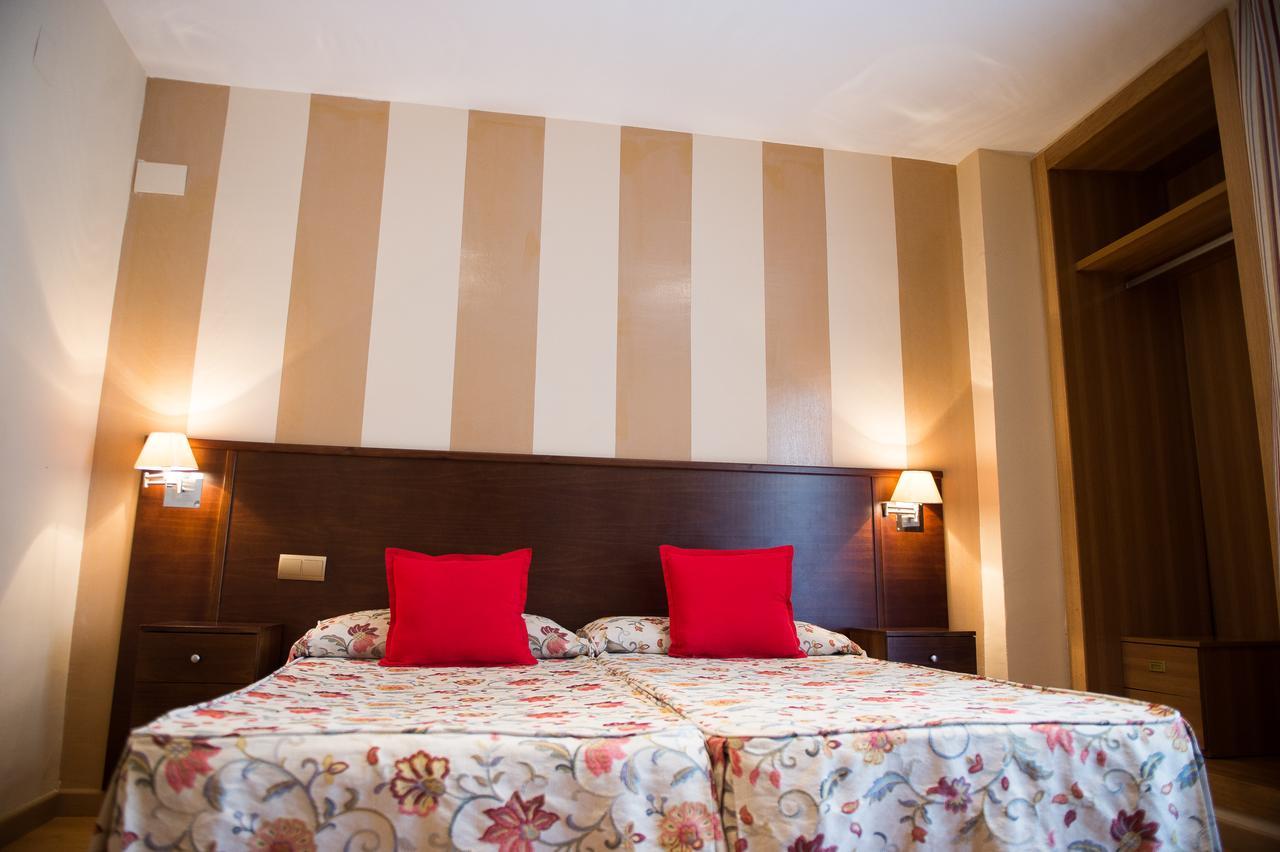 Hotel Fernando IV Martos Eksteriør bilde
