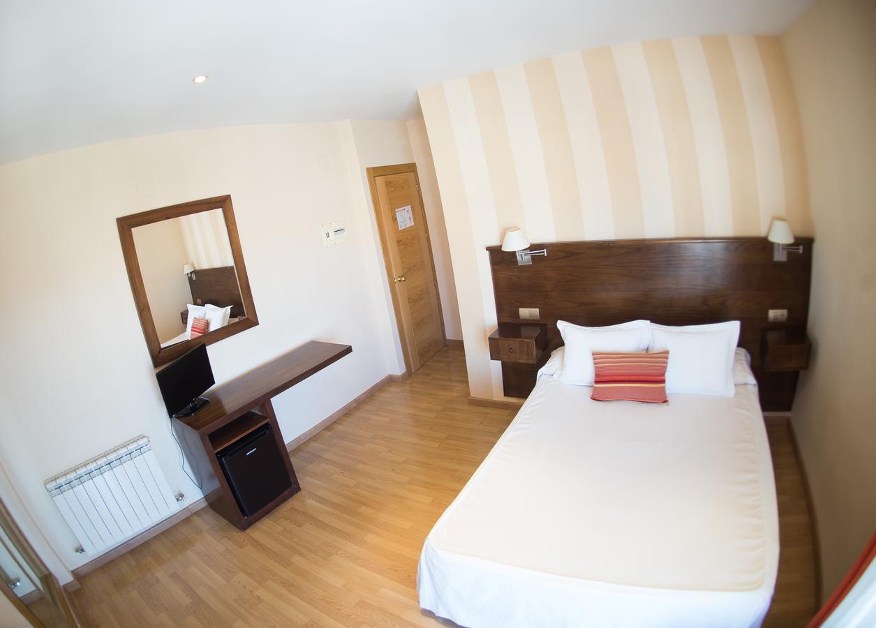 Hotel Fernando IV Martos Eksteriør bilde