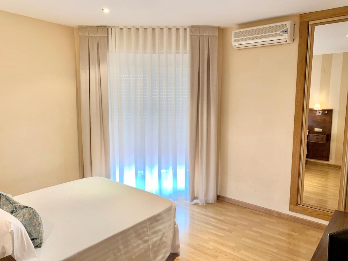 Hotel Fernando IV Martos Eksteriør bilde