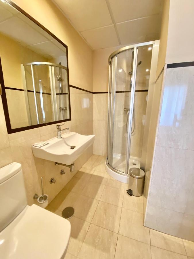 Hotel Fernando IV Martos Eksteriør bilde